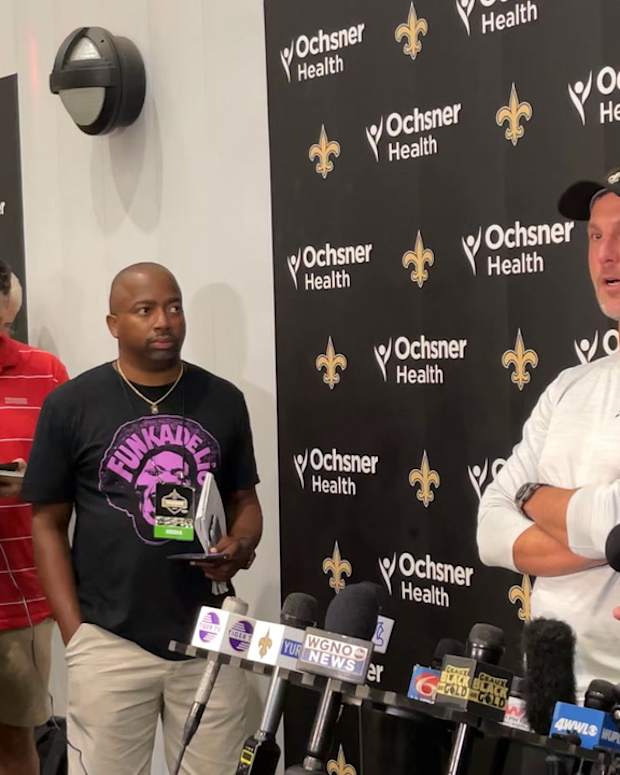 Dennis Allen updates reporters on Jameis Winston's injury